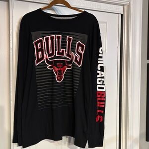 NBA Chicago Bulls long sleeve T shirt XL